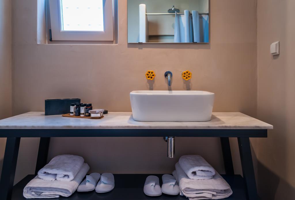 Milia Gi Suites Pollonia Oda fotoğraf